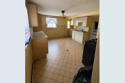 123 Grape St, Chicopee, MA 01013 - Photo 6
