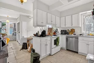 57 Corser St, Holyoke, MA 01040 - Photo 14