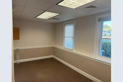 382 Lowell St #103A, Wakefield, MA 01880 - Photo 2