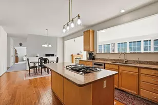 34 Hemingway St, Shrewsbury, MA 01545 - Photo 18