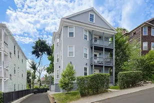 15 Stanton St, Worcester, MA 01605 - Photo 2
