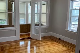 25A Bradbury Ave, Medford, MA 02155 - Photo 6