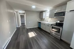 15-17 Otis Ct, Springfield, MA 01119 - Photo 6