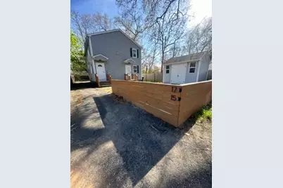15-17 Otis Ct #15, Springfield, MA 01119 - Photo 2