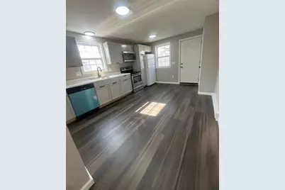 15-17 Otis Ct #15, Springfield, MA 01119 - Photo 4
