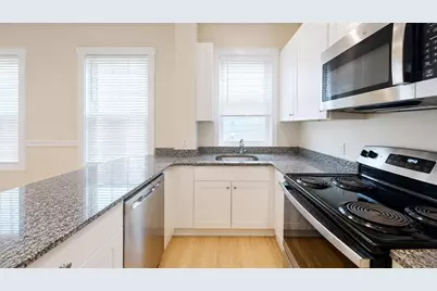 19 Palmer St, Salem, MA 01970 - Photo 12