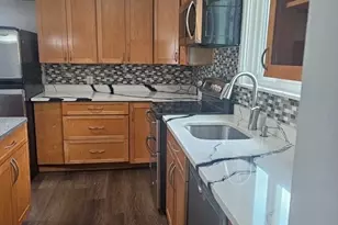 304 Wood St, Boston, MA 02136 - Photo 4