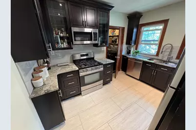 55 Bates #B, Watertown, MA 02472 - Photo 16