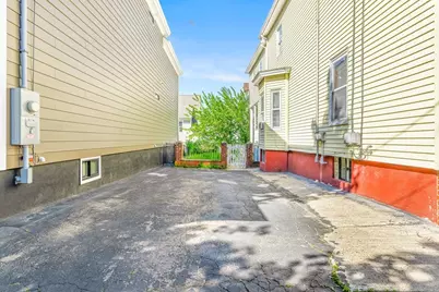 43 Sargent Ave #1, Somerville, MA 02145 - Photo 12