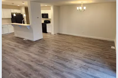 55 Everit Ave #A, Framingham, MA 01702 - Photo 2