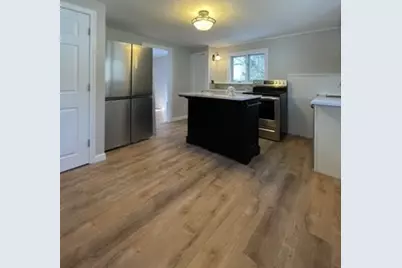 9 A St, Hopkinton, MA 01748 - Photo 4