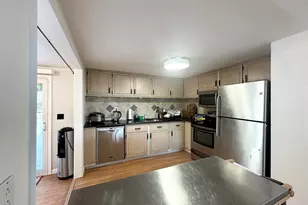 5 Dietz Ct, Boston, MA 02136 - Photo 6