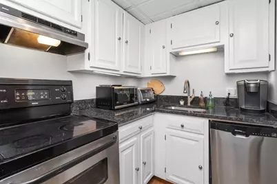 466 Commonwealth #205, Boston, MA 02115 - Photo 8