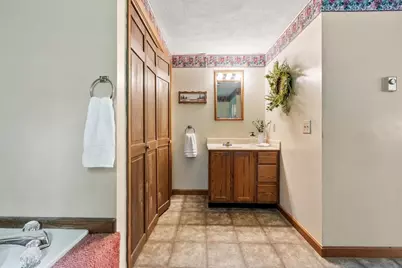 314 Maple St, Winchendon, MA 01475 - Photo 14