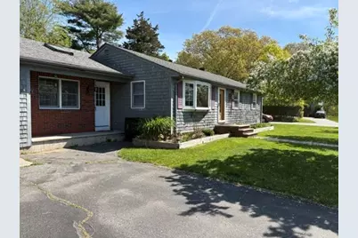 7 Villa Avenue, Swansea, MA 02777 - Photo 2