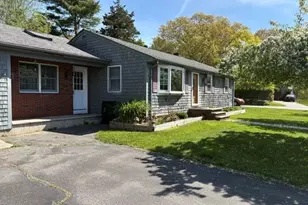 7 Villa Ave, Swansea, MA 02777 - Photo 2
