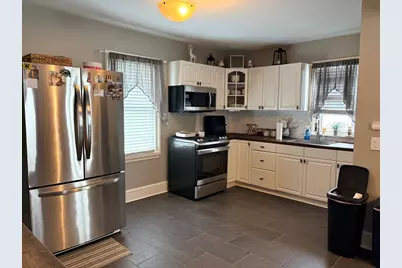 245 Clifford St, New Bedford, MA 02745 - Photo 2
