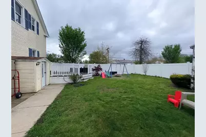 245 Clifford St, New Bedford, MA 02745 - Photo 30