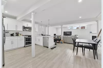467 E 8th #1A, Boston, MA 02127 - Photo 10