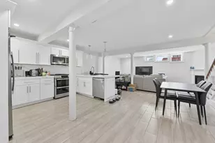 467 E 8th, Boston, MA 02127 - Photo 10