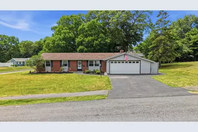 4 Surrey Ln, Peabody, MA 01960 - Photo 1
