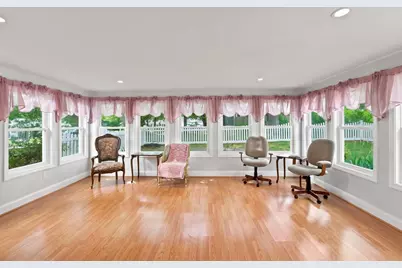 4 Surrey Ln, Peabody, MA 01960 - Photo 8