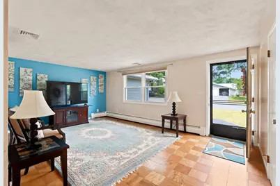 4 Surrey Ln, Peabody, MA 01960 - Photo 6