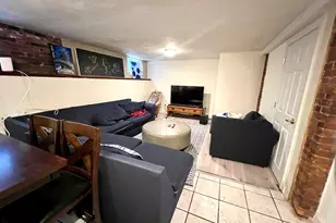 682 E 6th St, Boston, MA 02127 - Photo 14