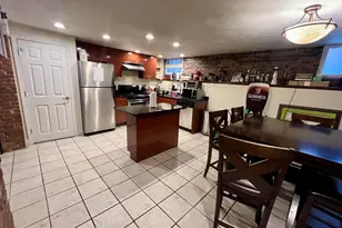 682 E 6th St, Boston, MA 02127 - Photo 10