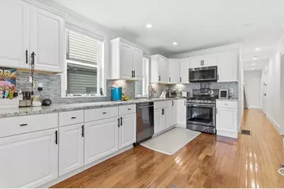 865 E 2nd #1, Boston, MA 02127 - Photo 4