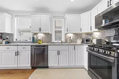 865 E 2nd #1, Boston, MA 02127 - Photo 6
