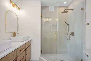 595 Broadway, Somerville, MA 02145 - Photo 24