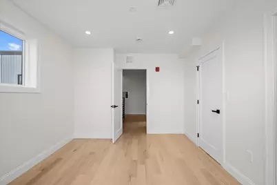 595 Broadway #302, Somerville, MA 02145 - Photo 18