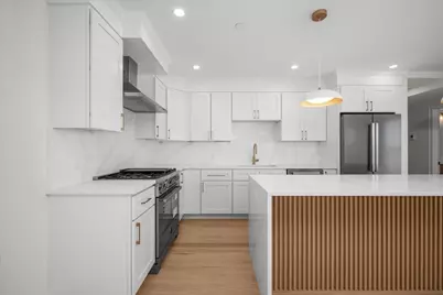 595 Broadway #302, Somerville, MA 02145 - Photo 4