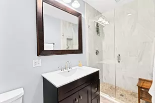 683 E 4th St, Boston, MA 02127 - Photo 8