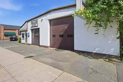789 Page Blvd, Springfield, MA 01104 - Photo 2