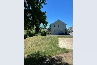 35-37 Pine St Court, Springfield, MA 01105 - Photo 4