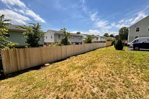 35-37 Pine St Ct, Springfield, MA 01105 - Photo 42