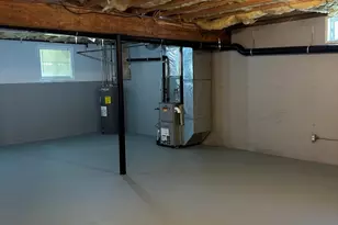 35-37 Pine St Ct, Springfield, MA 01105 - Photo 14