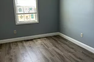 35-37 Pine St Ct, Springfield, MA 01105 - Photo 6