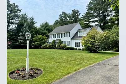 100 Fairway Dr, Halifax, MA 02338 - Photo 2