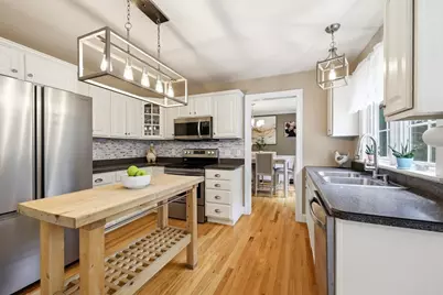 17 Homestead St, Palmer, MA 01069 - Photo 12