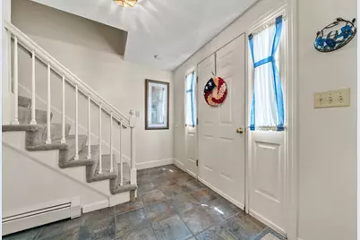 31 Emerald Dr, Lynn, MA 01904 - Photo 8