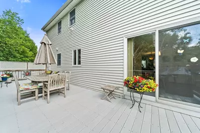 31 Emerald Dr, Lynn, MA 01904 - Photo 30