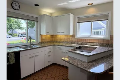 13 Northfield Ln #13, Dartmouth, MA 02747 - Photo 8