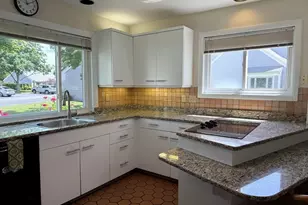 13 Northfield Ln, Dartmouth, MA 02747 - Photo 8