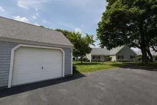13 Northfield Ln, Dartmouth, MA 02747 - Photo 30