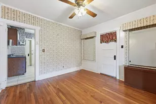 136 Maynard St, Springfield, MA 01109 - Photo 18