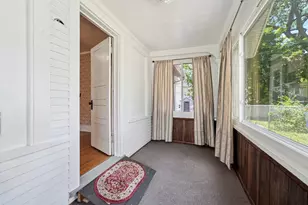 136 Maynard St, Springfield, MA 01109 - Photo 2