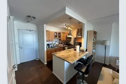 8 Whittier Pl #17D, Boston, MA 02114 - Photo 4